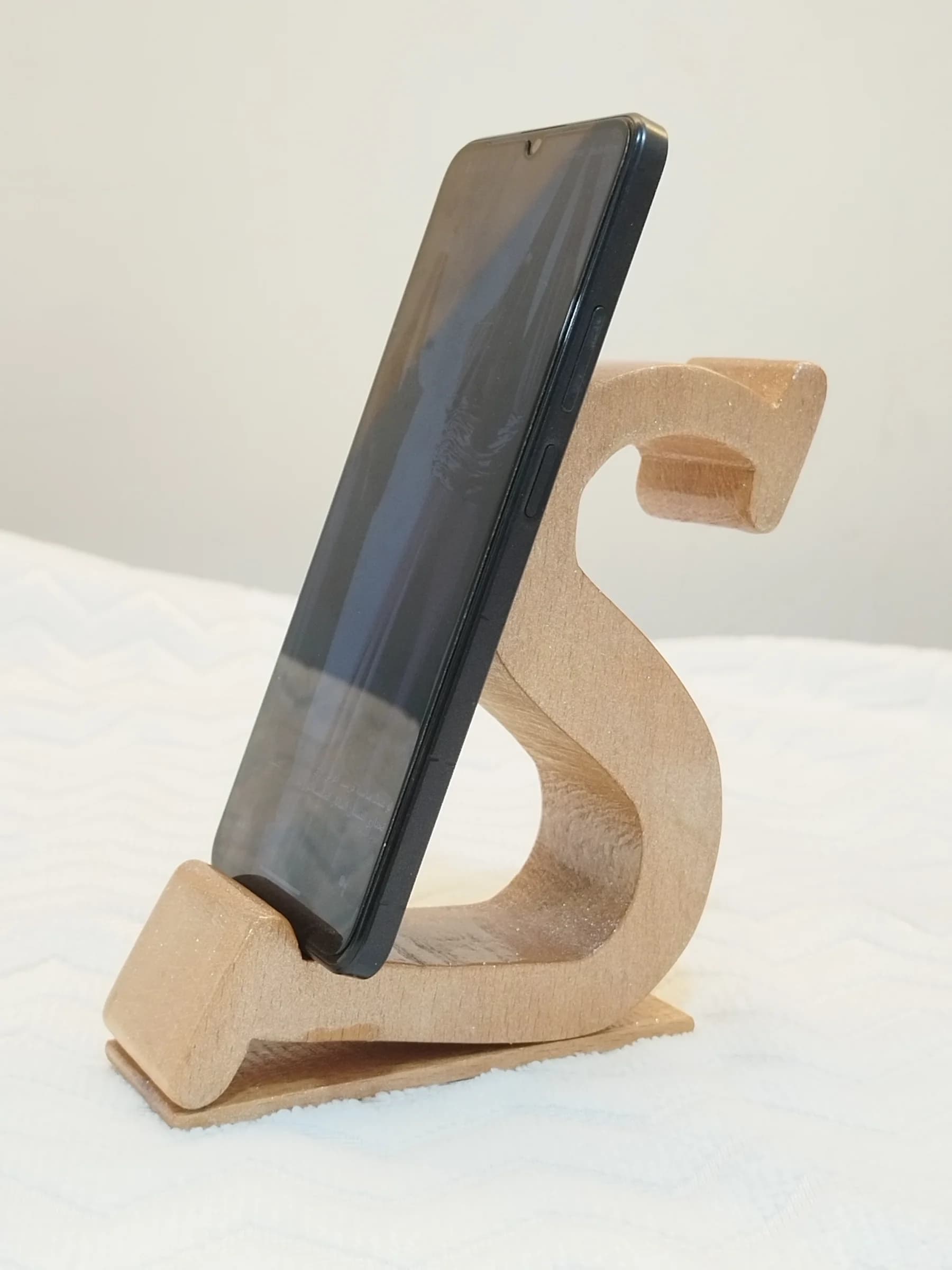 استاند حرف S